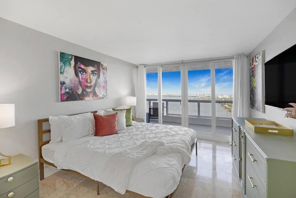 Appartement The Audrey! Penthouse With Direct Water Views!