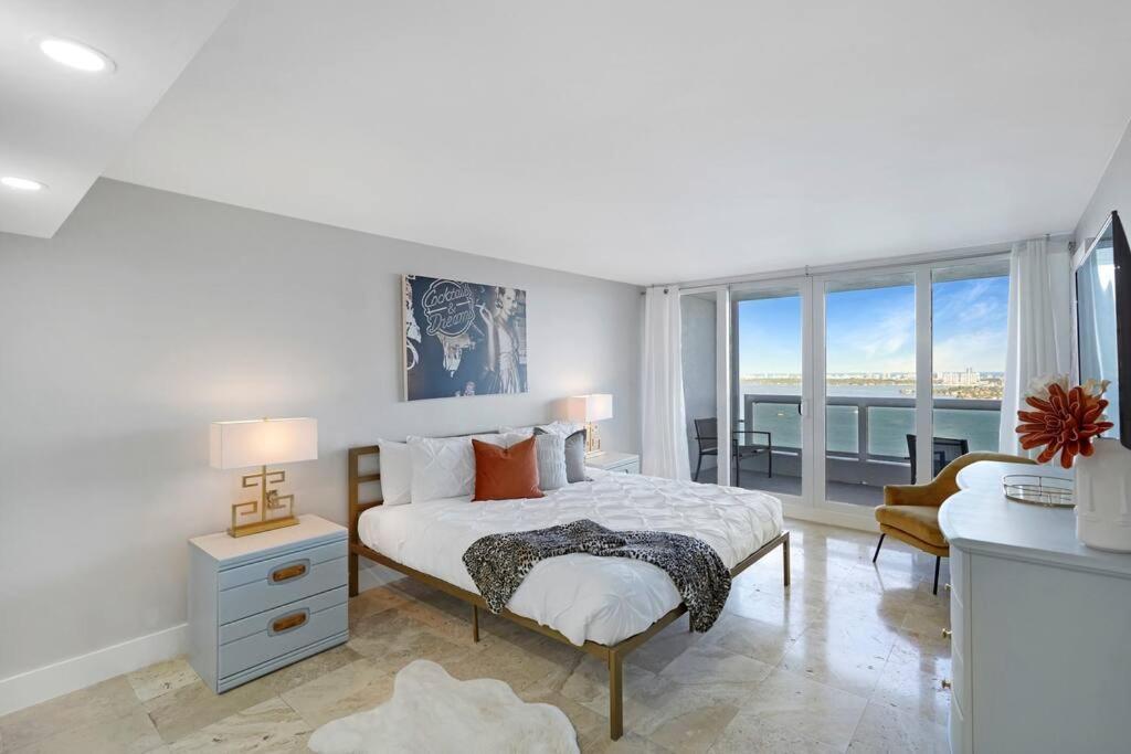 The Audrey! Penthouse With Direct Water Views! Appartement Miami