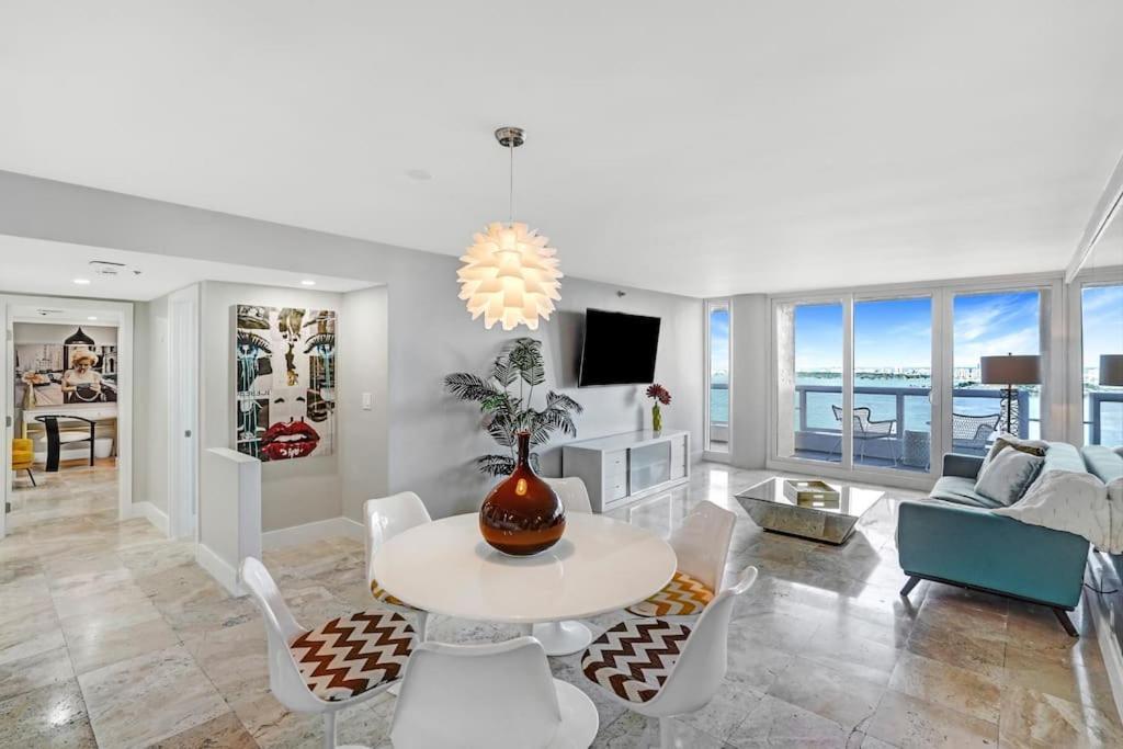 The Audrey! Penthouse With Direct Water Views! Appartement Miami