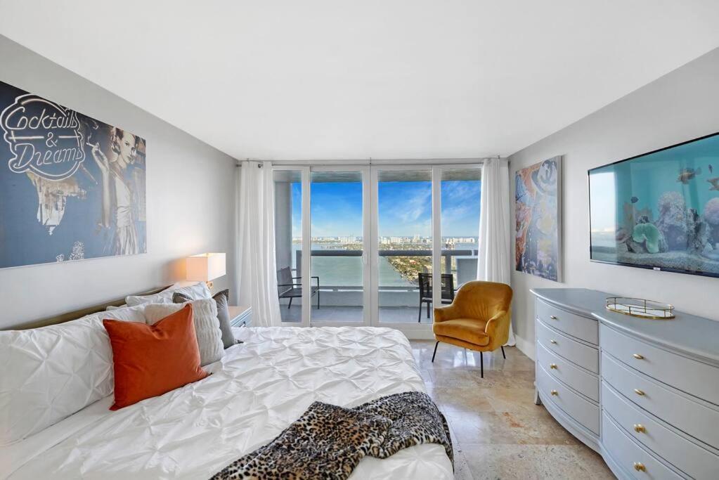 Appartement The Audrey! Penthouse With Direct Water Views!